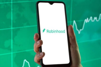 Robinhood shares climb as crypto regulation hopes boost investor sentiment