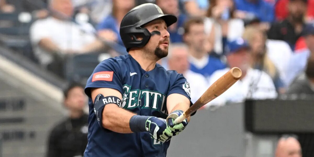 What MLB scouts really say happened to Cal Raleigh, Paul Skenes this season