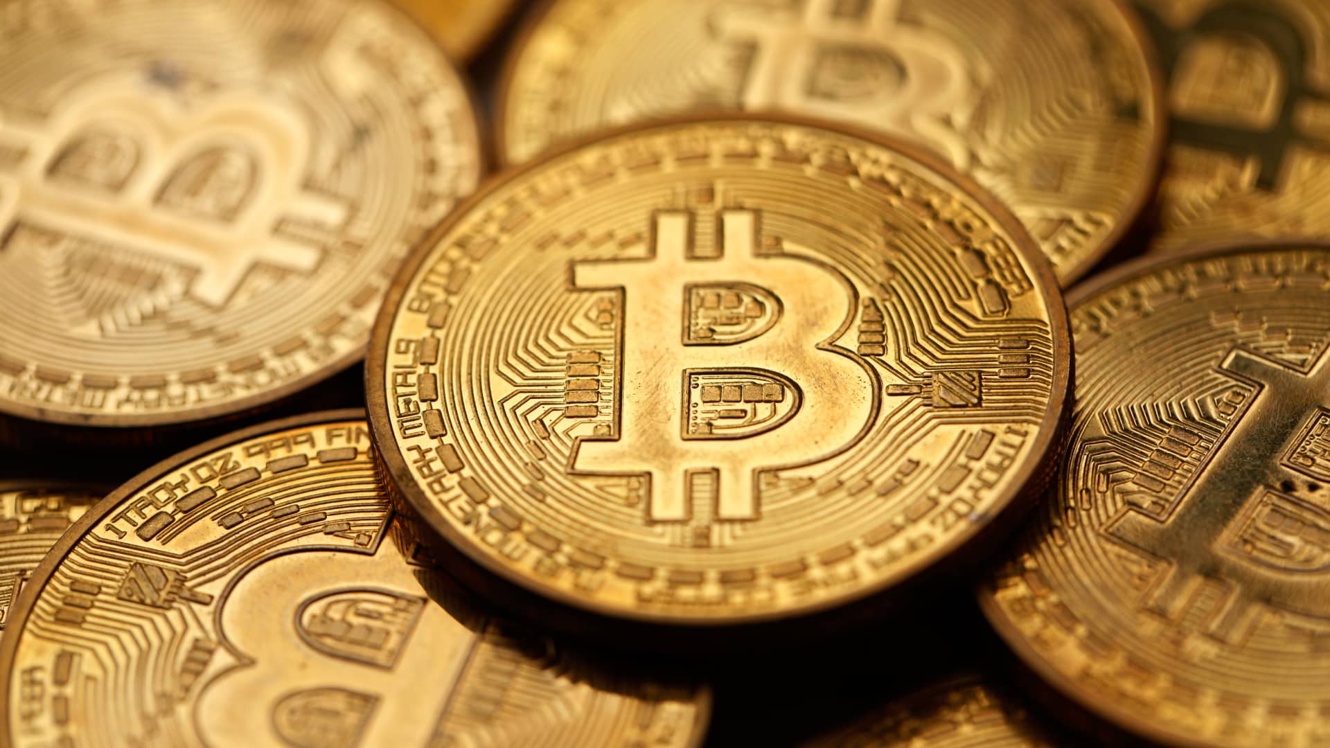 Bitcoin price tops ,000 as crypto rally extends Bitcoin price tops ,000 as crypto rally extends