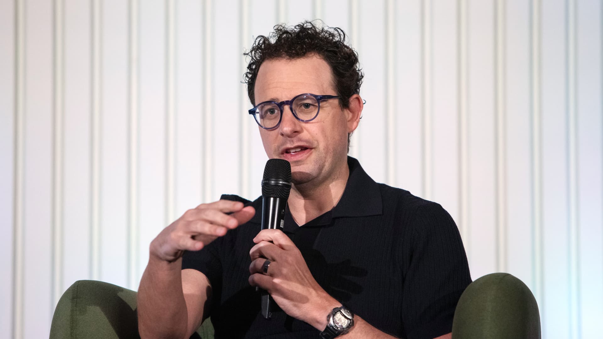 AI stocks slide after Anthropic, OpenAI CEOs urge slowdown
