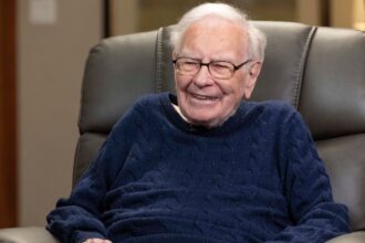 Buffett stepping down as Berkshire chairman