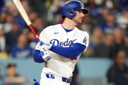 Kyle Tucker swipes a bag, but Dodgers fall to St. Louis – Kyle Tucker News