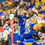 Follow Live: 4TH QUARTER Pitt Football 12 vs. UCF 7