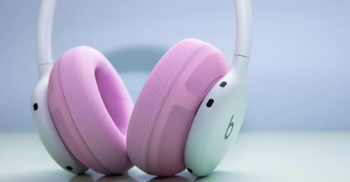 The Beats 360 are what I’d bring to the gym if I hated earbuds The Beats 360 are what I’d bring to the gym if I hated earbuds