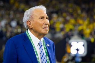 Fans Are Missing Lee Corso On ‘College GameDay’ This Season