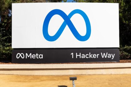 Meta Spikes 7% as Wells Fargo Lifts Price Target to 6 Ahead of Connect; Alphabet Nudges Higher, Microsoft Holds Flat