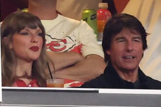 Tom Cruise: Taylor Swift Was ‘Schooling Me on Football’ at Chiefs Game Tom Cruise: Taylor Swift Was ‘Schooling Me on Football’ at Chiefs Game